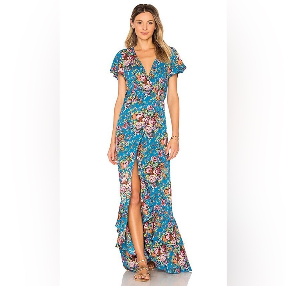 Auguste Wrap Dress Sz 6 Blue Floral Maxi Ruffled Flutter Sleeve
Hi-Lo Hem
